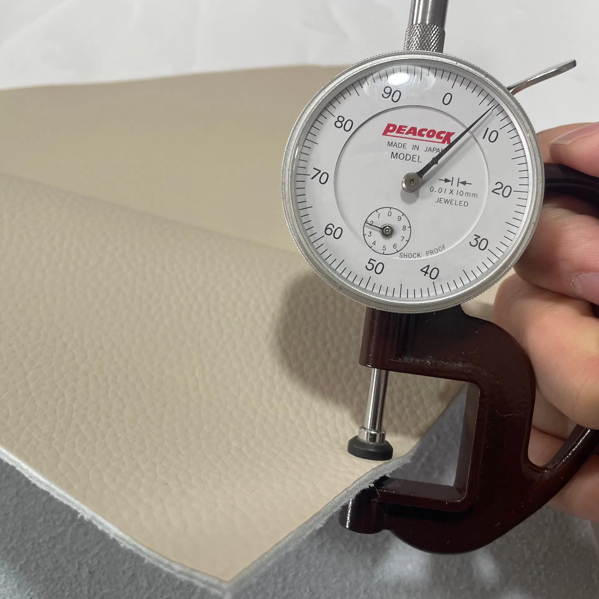 2mm Solvent-Free Silicone Face Eco-Friendly PU Faux Leather for Sofa, Hot Sale Artificial Leather East China Fair A588-5-6